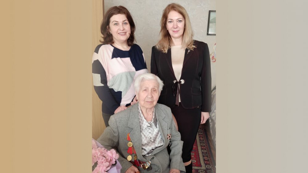 100-летнияя долгожительница Нина Ивановна Легостаева: мне очень горько, что на Украине забыты уроки войны и преданы забвению подвиги дедов и героев-фронтовиков