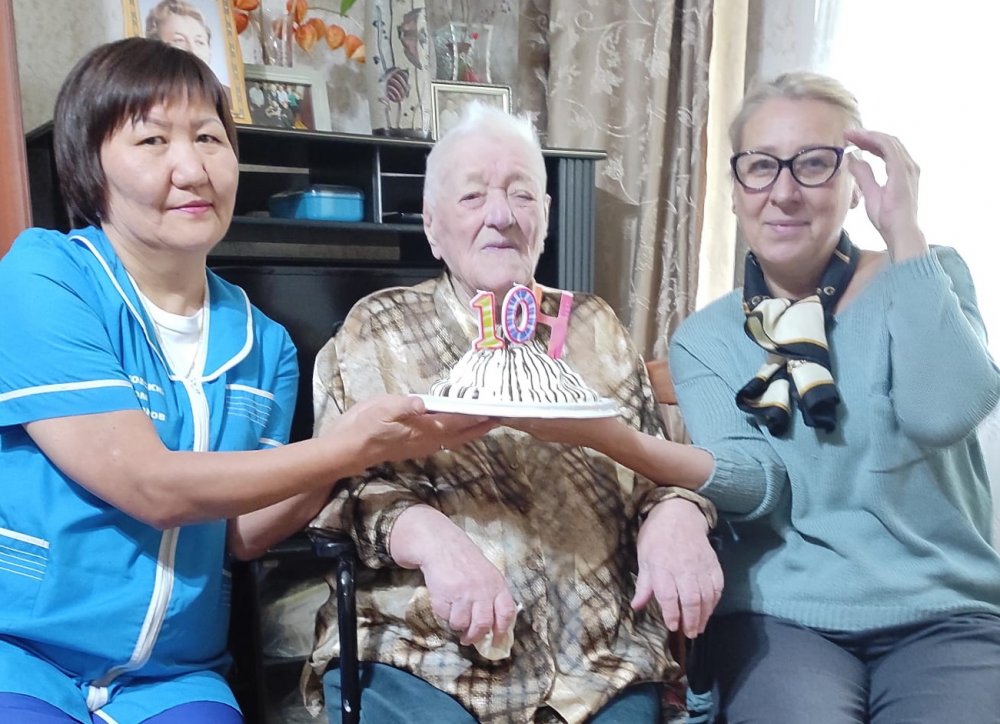 104-й день рождения отметила ветеран Великой Отечественной войны Зинаида Афанасьевна Новикова