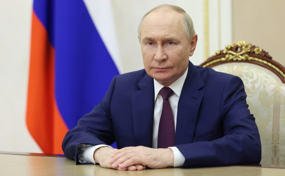 Президент России Владимир Путин выступил с видеообращением в честь Дня Военно-Морского Флота