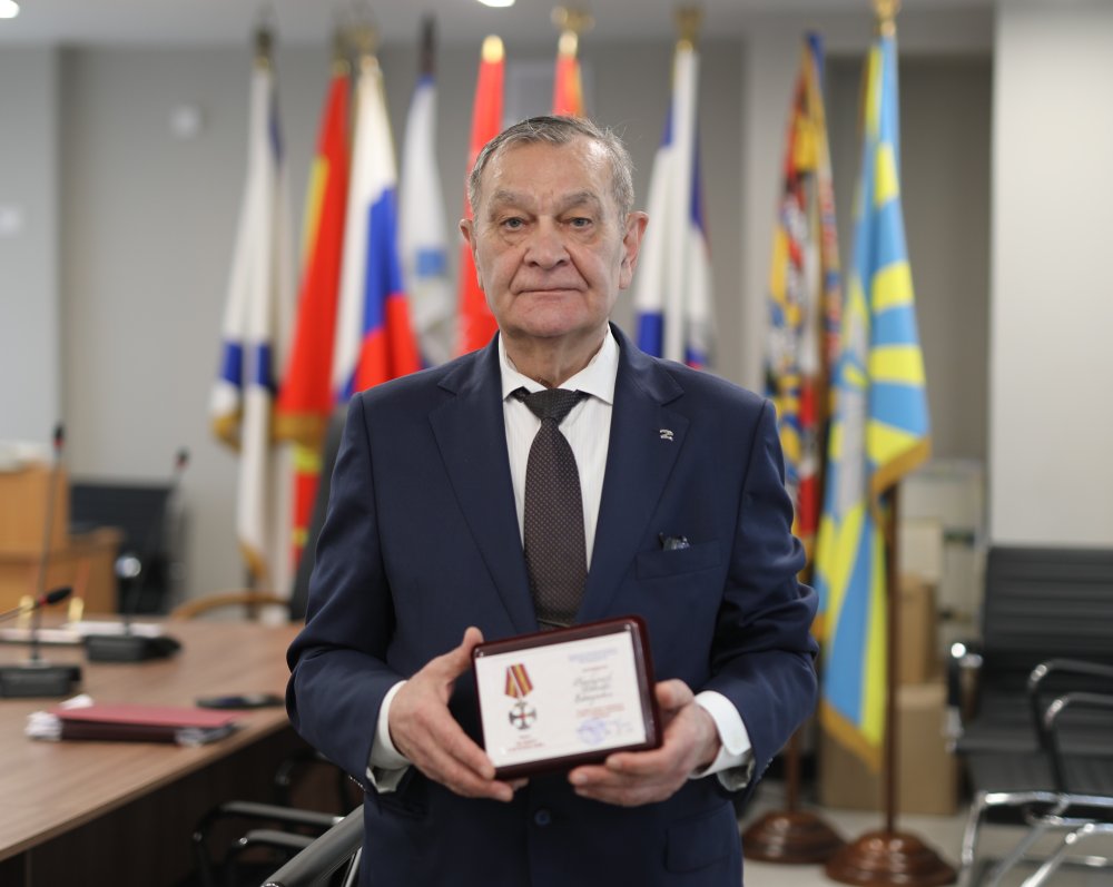 Какбуриев Николай Евтарович к 75-летию и за преданную службу награждён медалью «За заботу о ветеранах войн»